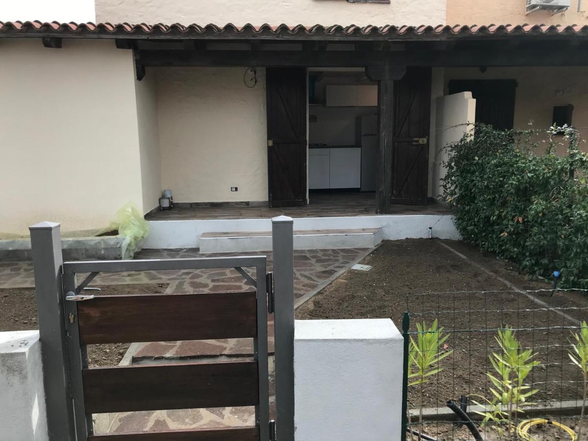 Villetta San Teodoro Iun Q7135 Exteriör bild
